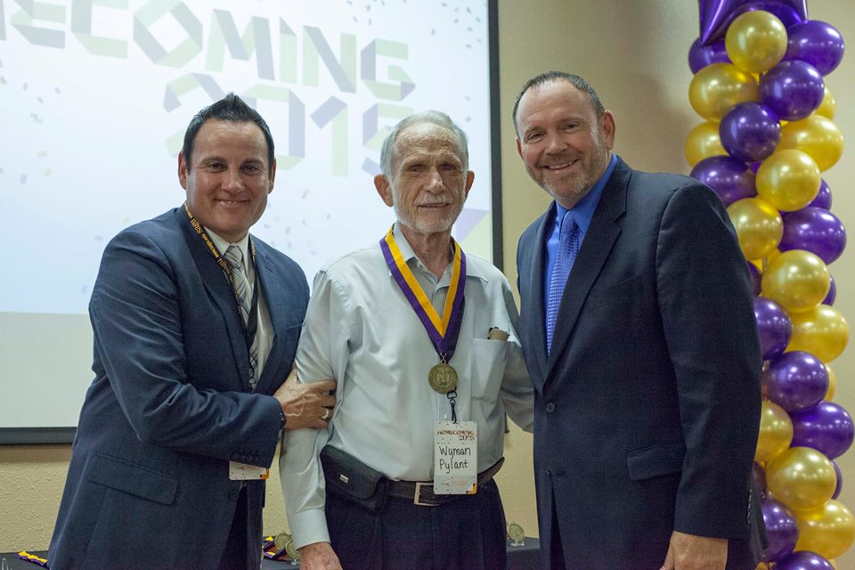 Wyman Pylan Receives 50th Reunion Commemorative Medallion